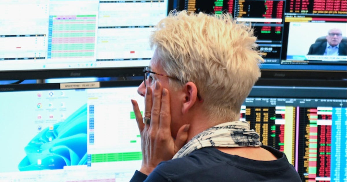 Stock market soars after Trump announces pause latest tariffs