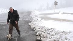 Heavy snow blocks Alpine resorts in Switzerland and France
