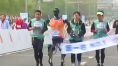 Robots race in Chinese half marathon
