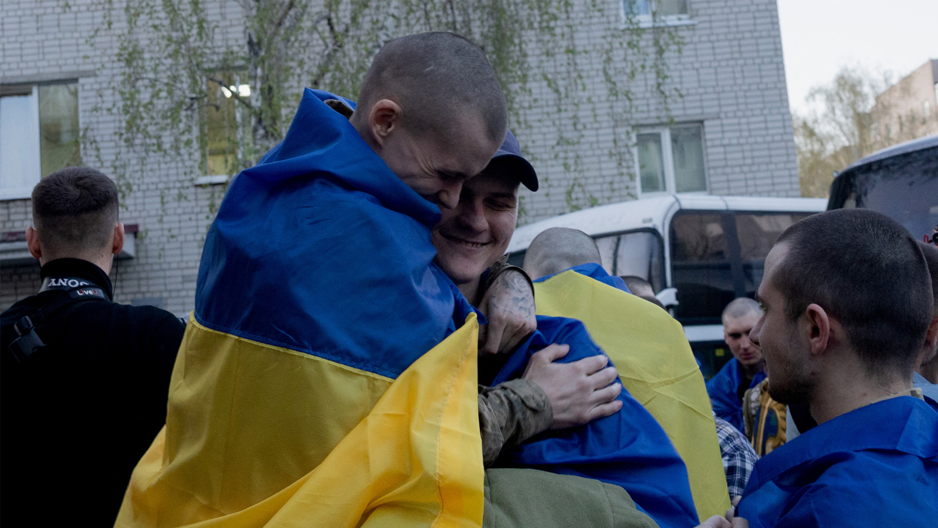 Largest Russia-Ukraine prisoner swap takes place amidst declared ‘truce’