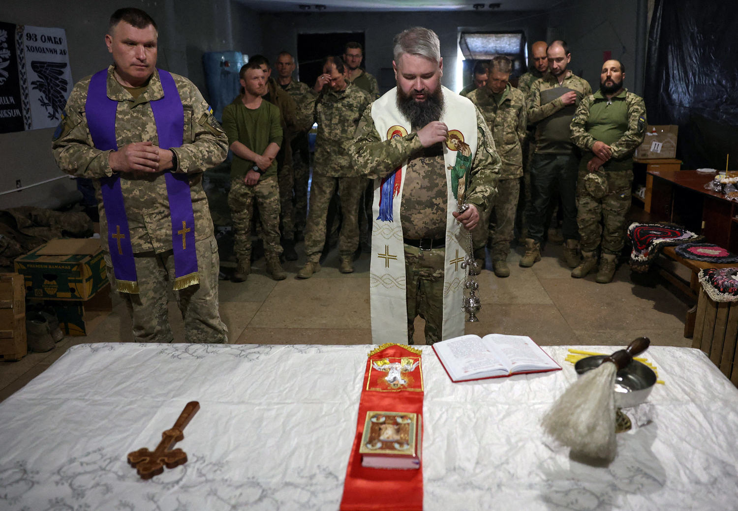 Kyiv and Moscow accuse each other of breaking Easter ceasefire
