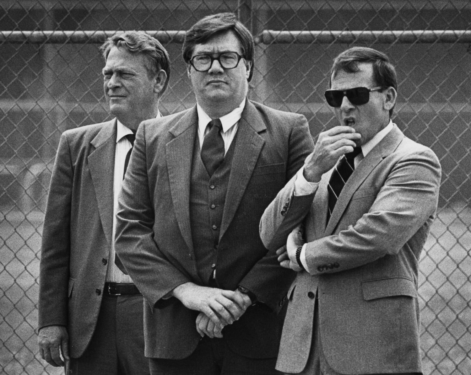 Charged with selling state secrets to the Soviets, a bumbling FBI agent had a novel defense