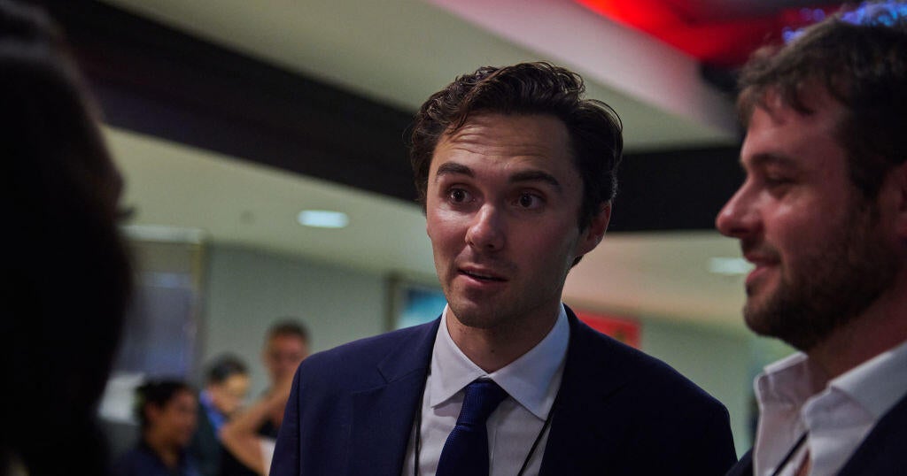 DNC leaders challenge Hogg’s efforts to unseat incumbents with public warning