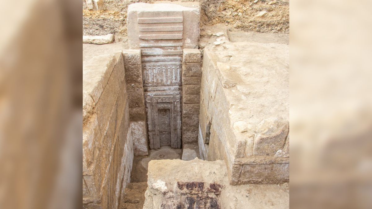 Tomb of ancient Egyptian prince discovered at Saqqara — and it has a giant ‘false’ pink door