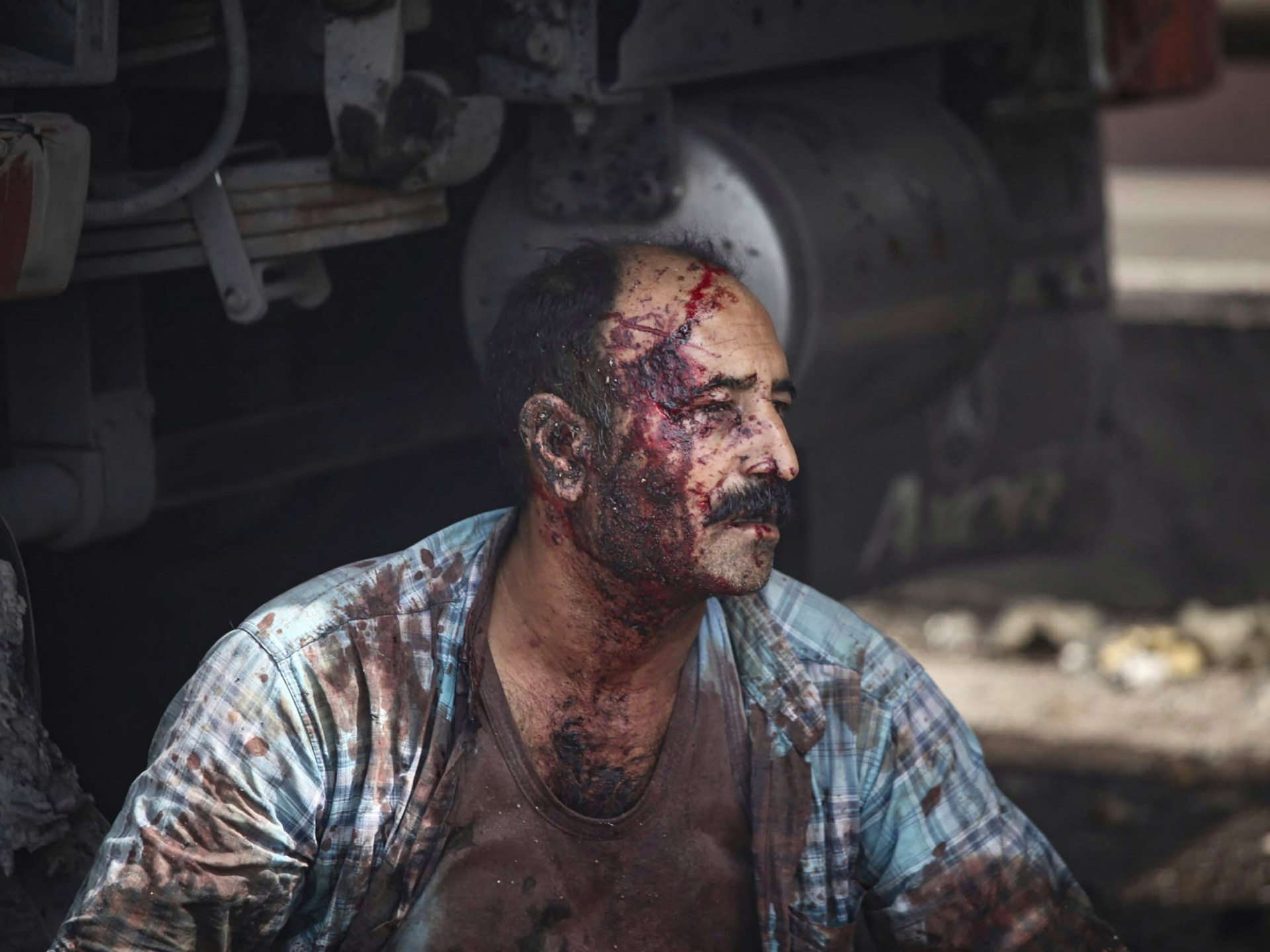 Deadly explosion shakes Iran, hundreds hospitalised after port fire
