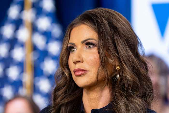 Suspect arrested in Homeland Security Secretary Noem’s purse theft