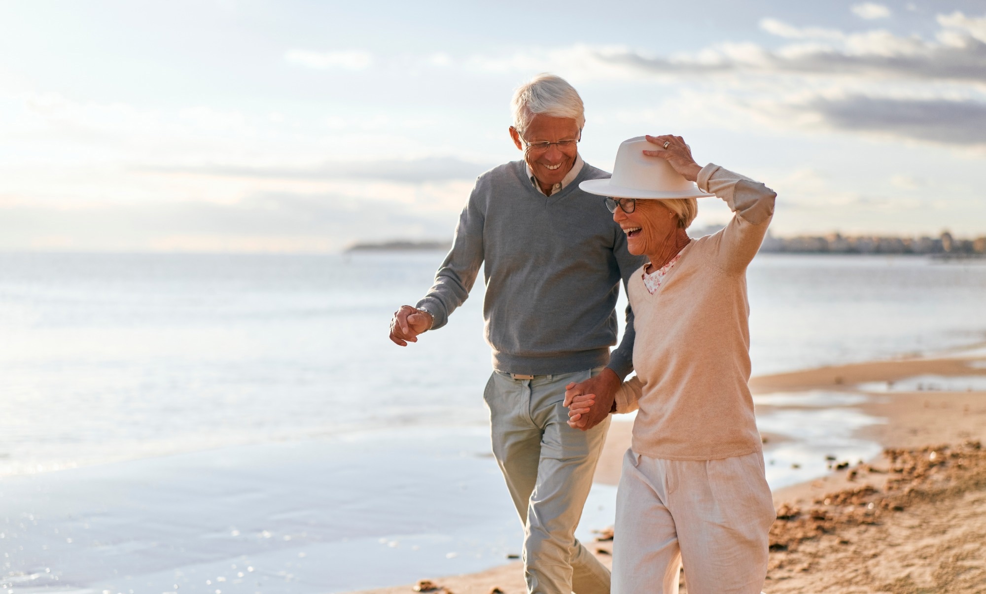 How immune resilience and salutogenesis promote disease resistance and longevity