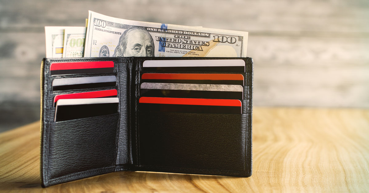 Get a $200 Cash Back Bonus on Holiday Gift Buying
