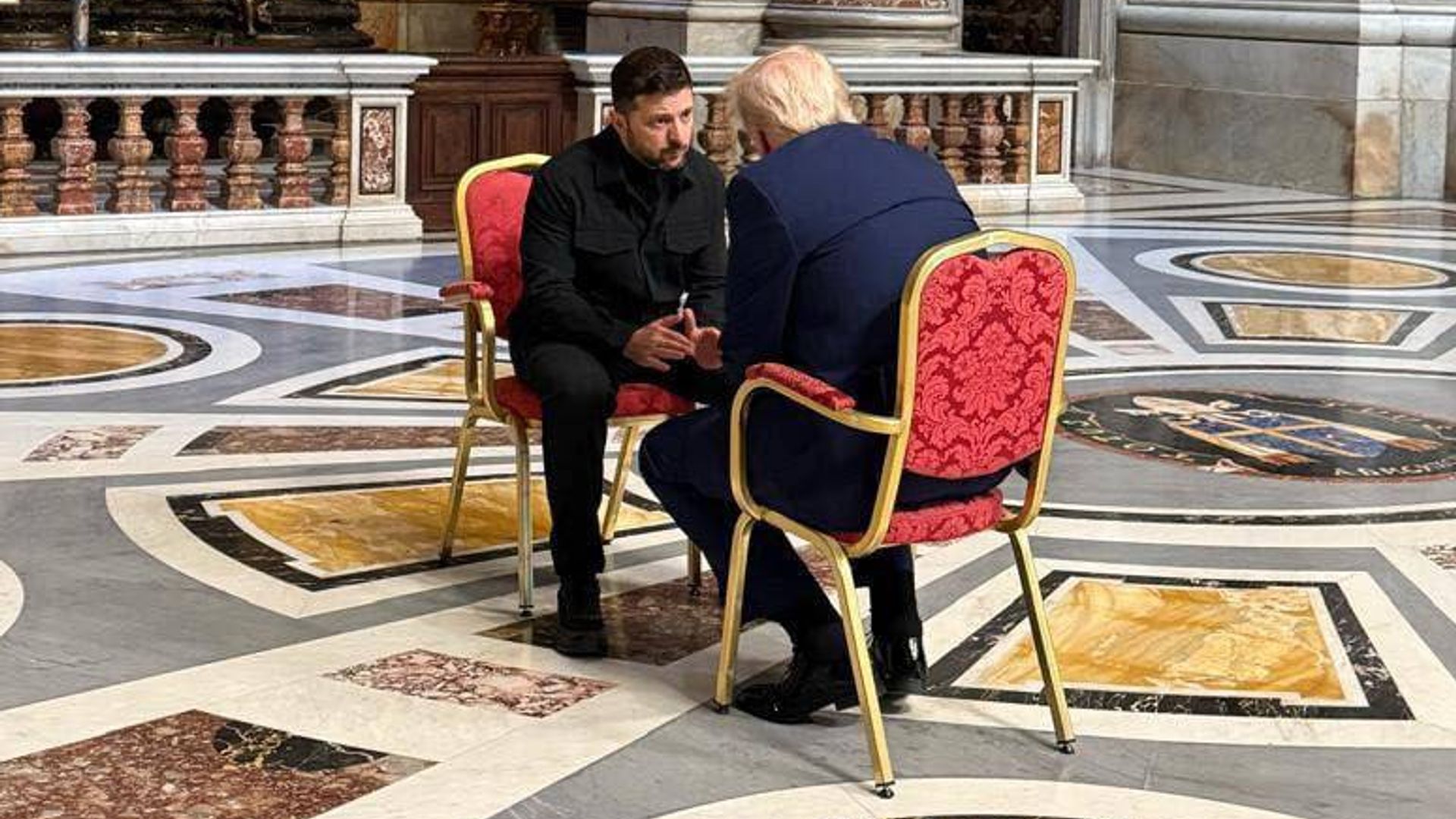 What we learnt from remarkable photos of Trump-Zelenskyy meeting