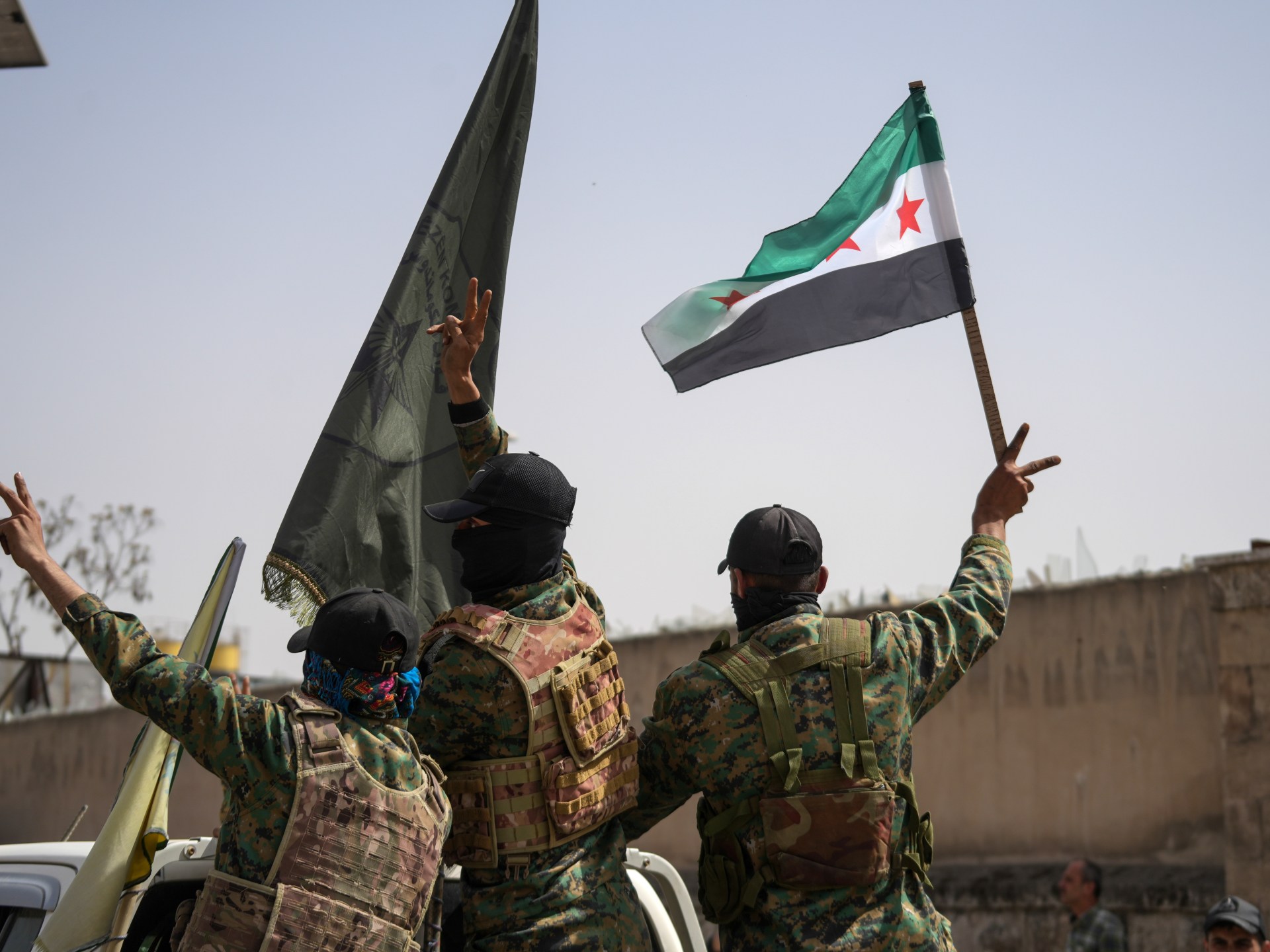 ISIL group kills five Kurdish fighters in attack in eastern Syria