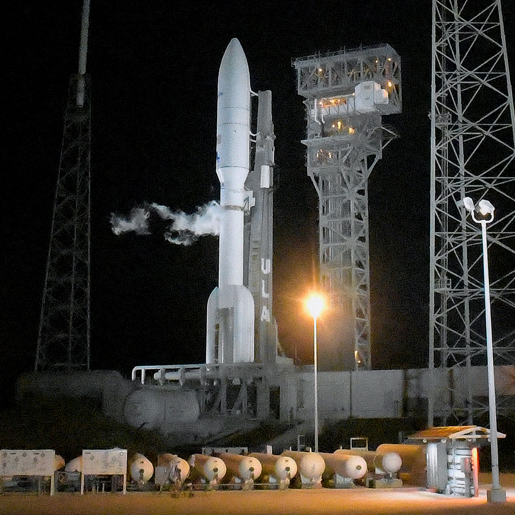 Amazon to Launch First Project Kuiper Internet Satellites: What to Know