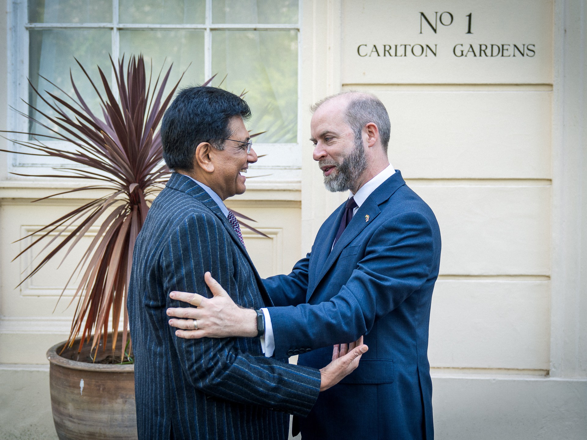 India, UK agree ‘historic’ trade deal including tariff cuts