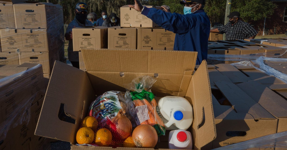 Trump wants to replace grocery aid for seniors with “MAHA food boxes”