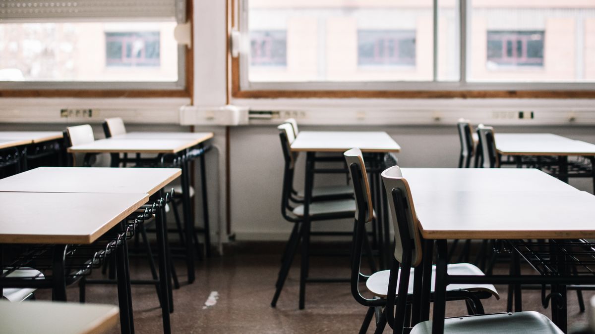 9 education rumors we’ve investigated since the start of Trump’s second term