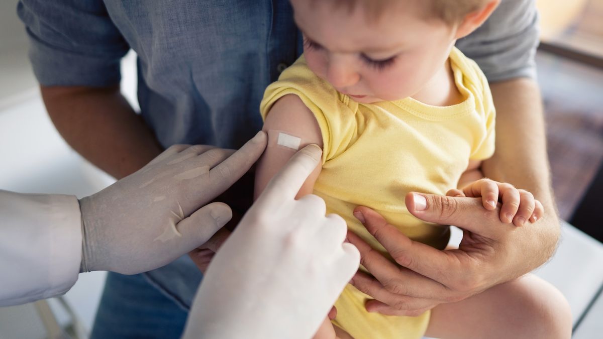 Whooping cough is surging. Here’s what you can do to protect yourself.