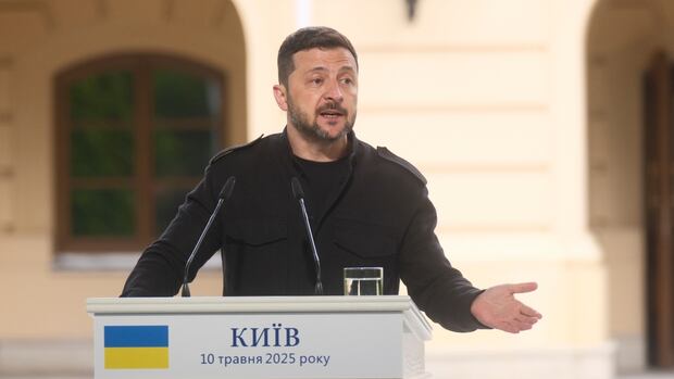 Russian overtures welcome but ceasefire must come before peace talks, says Zelenskyy