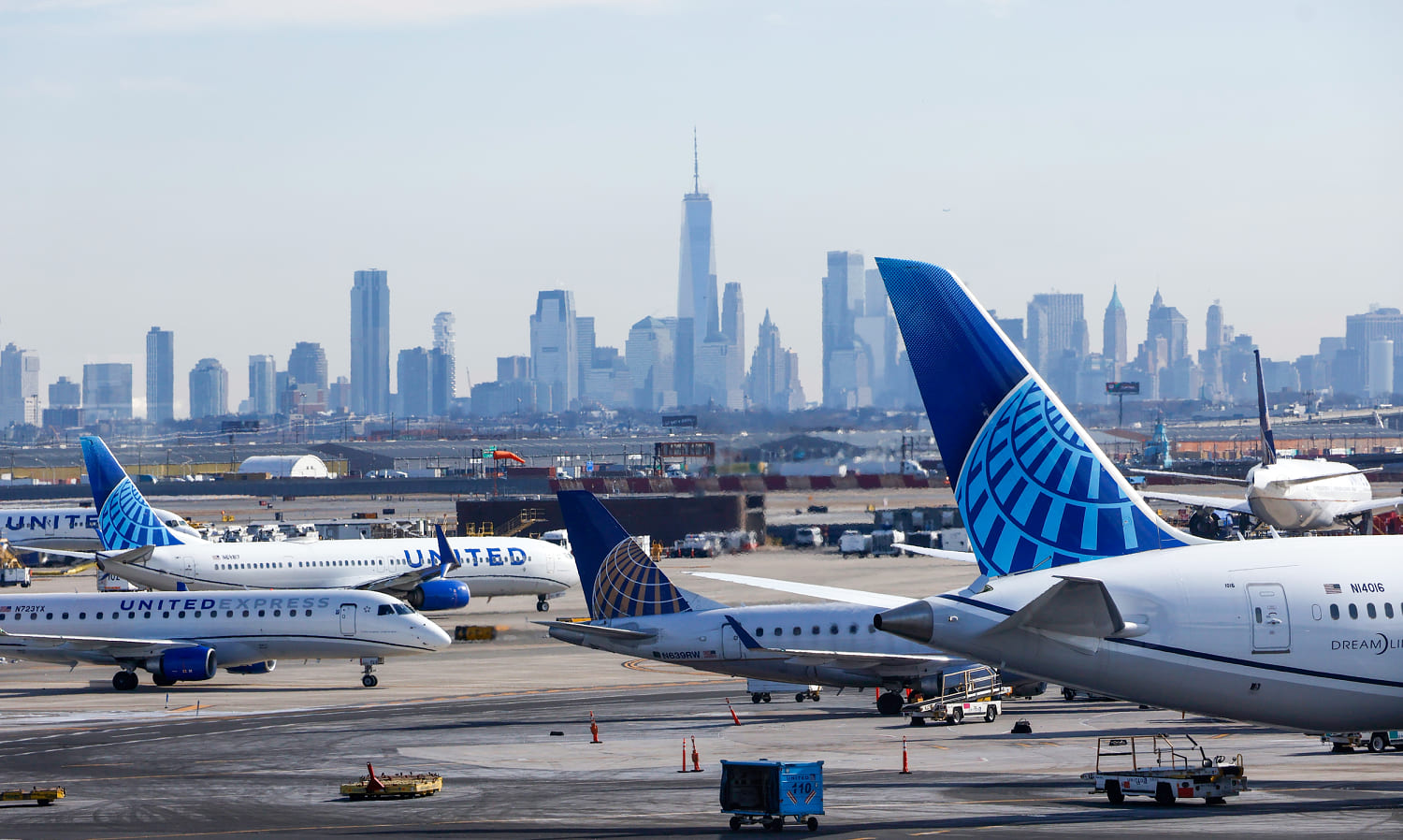 Ground stop briefly issued at Newark airport after weeks of travel chaos