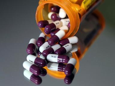 Pharmaceutical industry criticizes the drug pricing plan Trump will sign