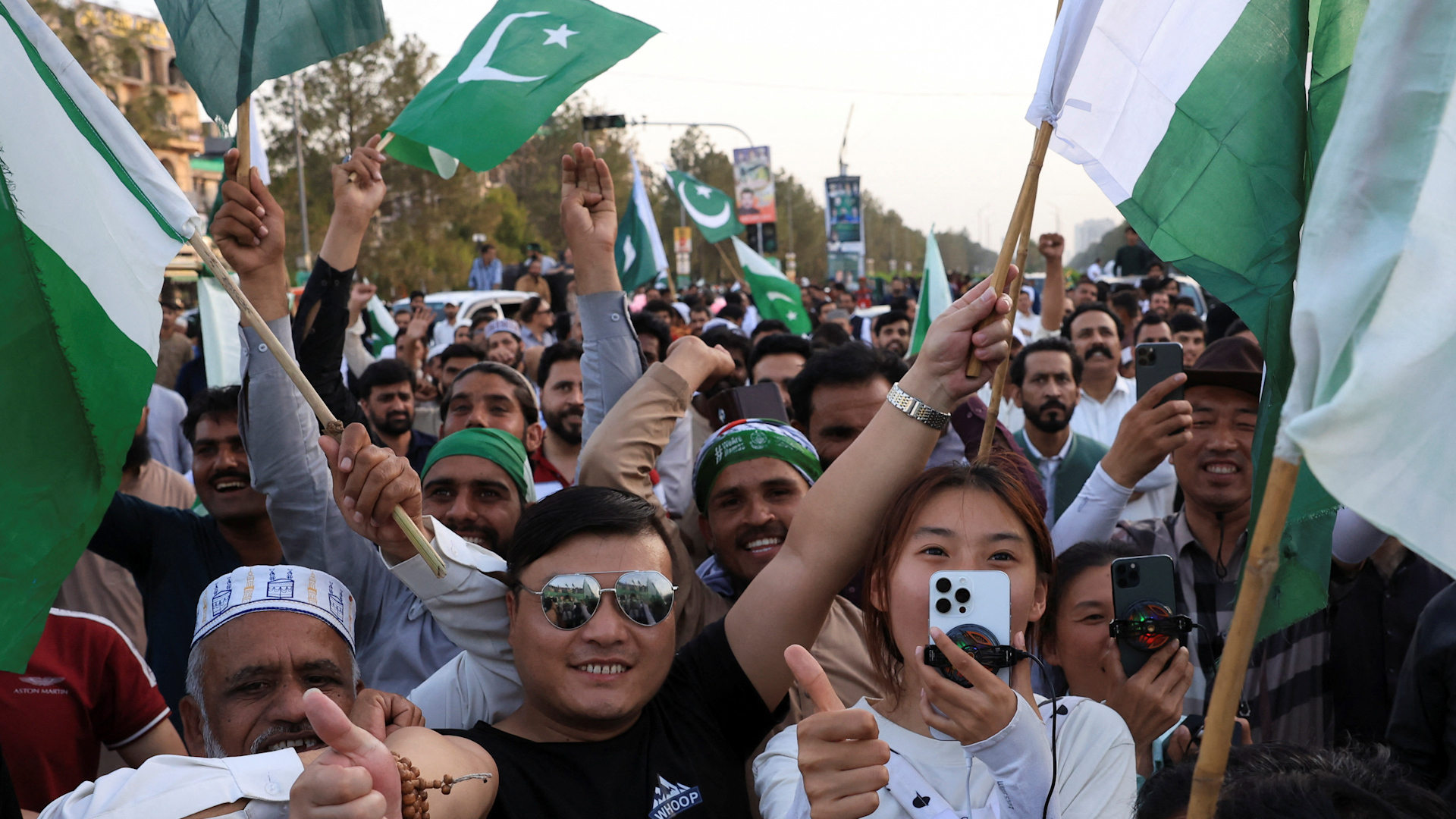India-Pakistan ceasefire celebrations despite lingering tensions