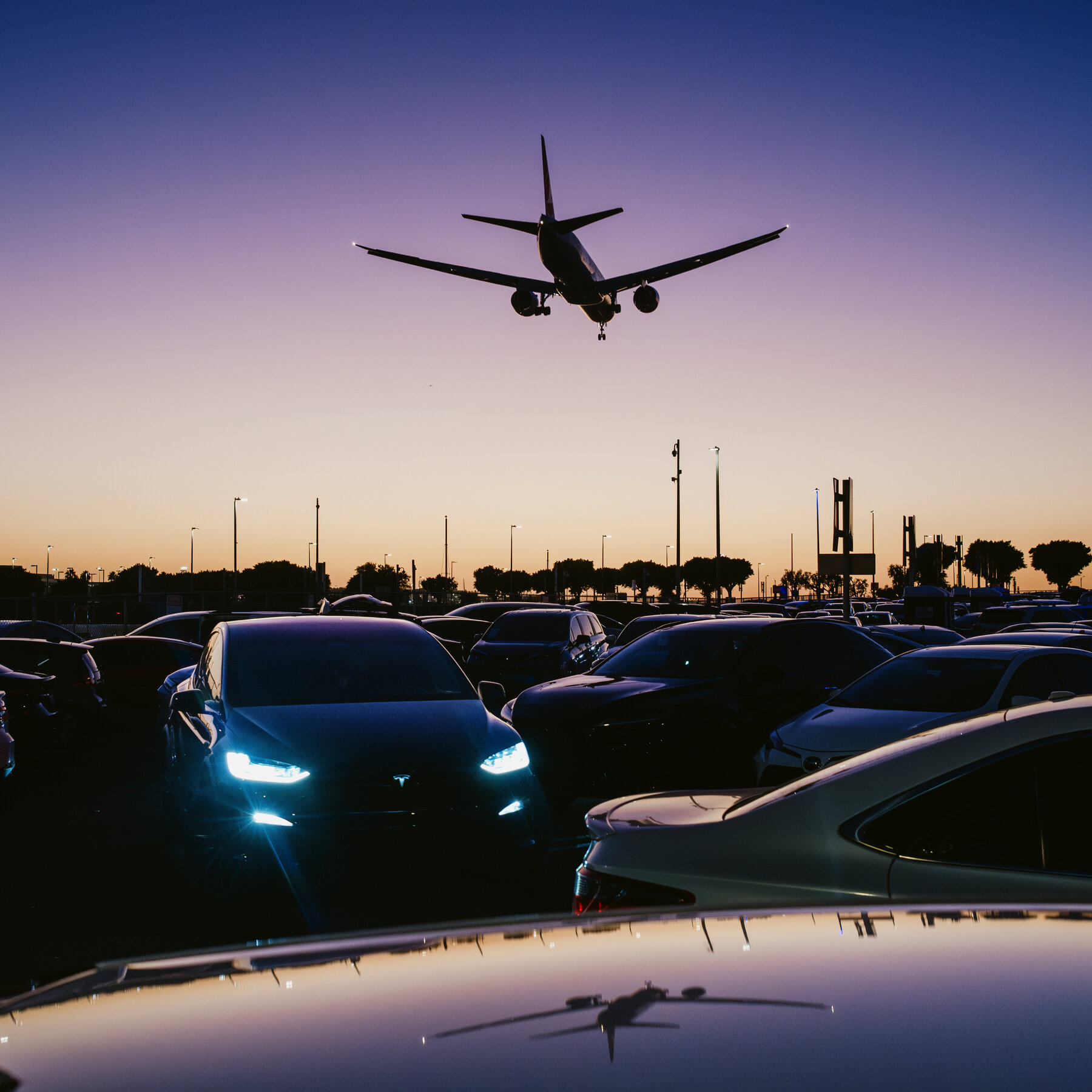 At LAX, Uber Drivers Wait. And Wait. And Wait.