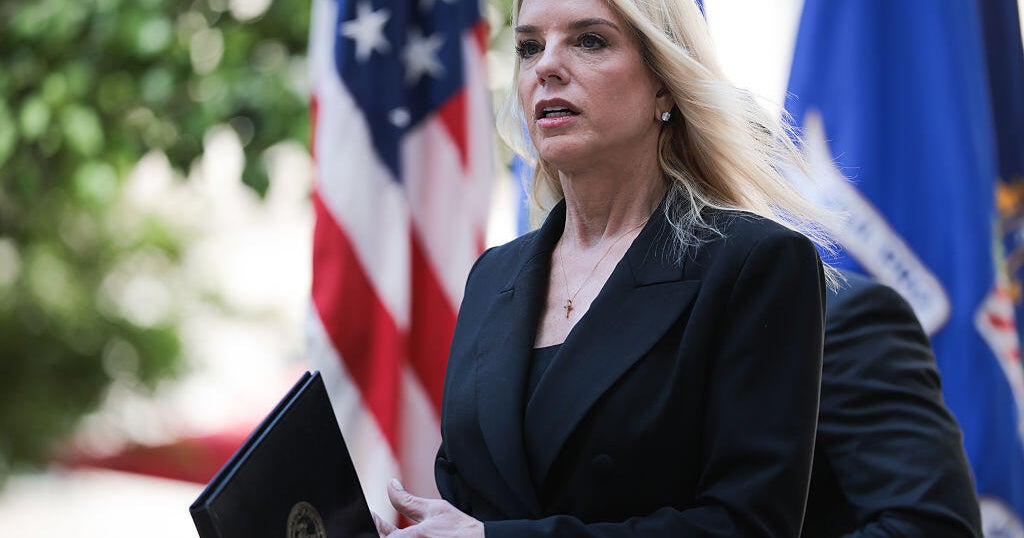 Bondi sold at least $1 million in Trump Media shares on “Liberation Day”