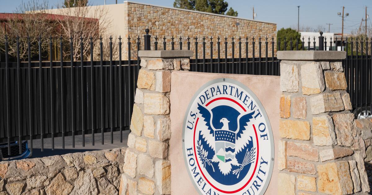 L.A. Vietnamese man came for annual ICE check-in, then nearly got deported to Libya