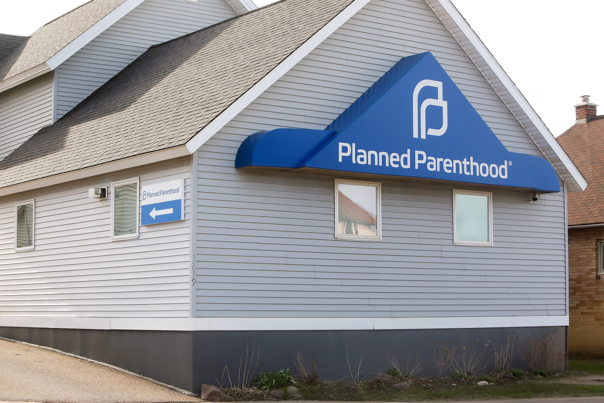 Even Where Abortion Is Still Legal, Many Brick-and-Mortar Clinics Are Closing