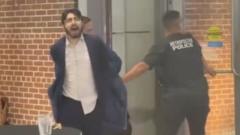 Moment Jewish Museum shooting suspect is detained