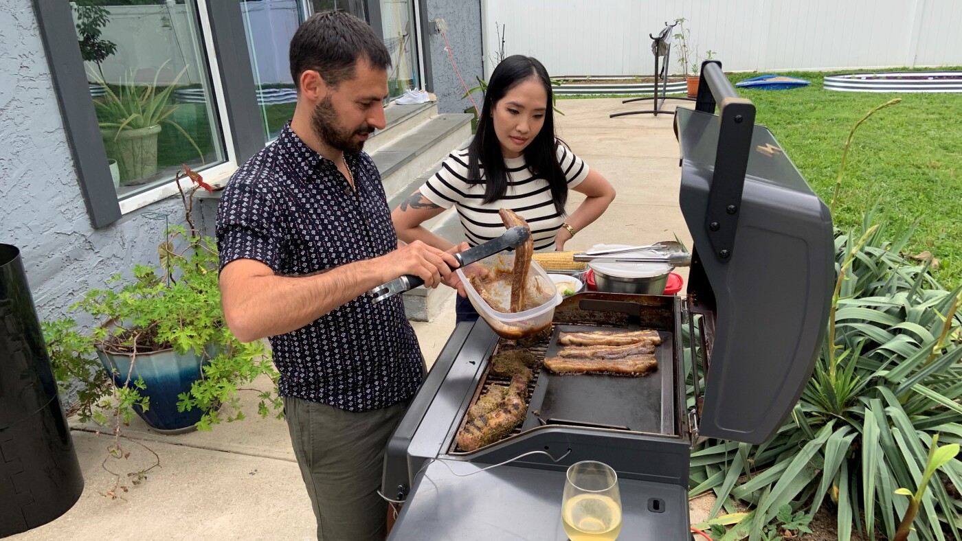 Electric grills are a climate-friendly option to fossil fuel grills