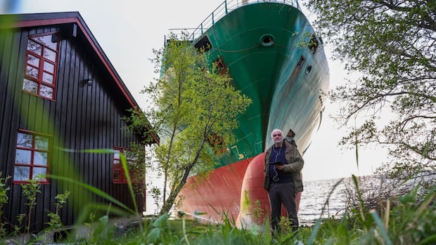 A cargo ship ran aground and nearly crashed into a Norway doorway