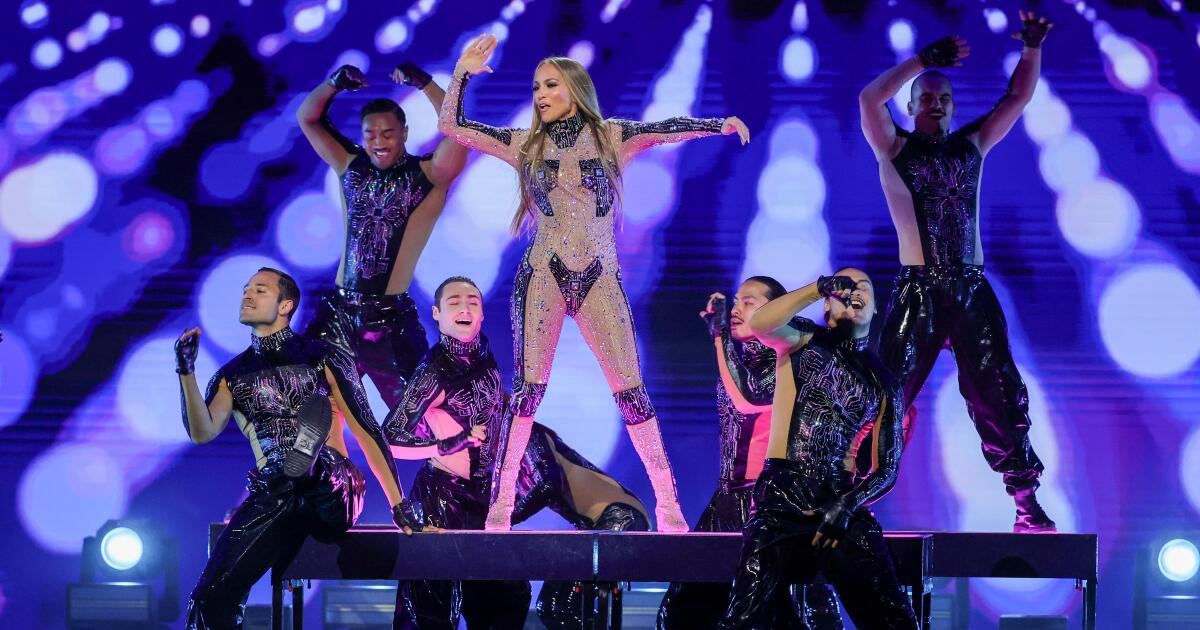 Jennifer Lopez announces Las Vegas residency as she hosts AMAs
