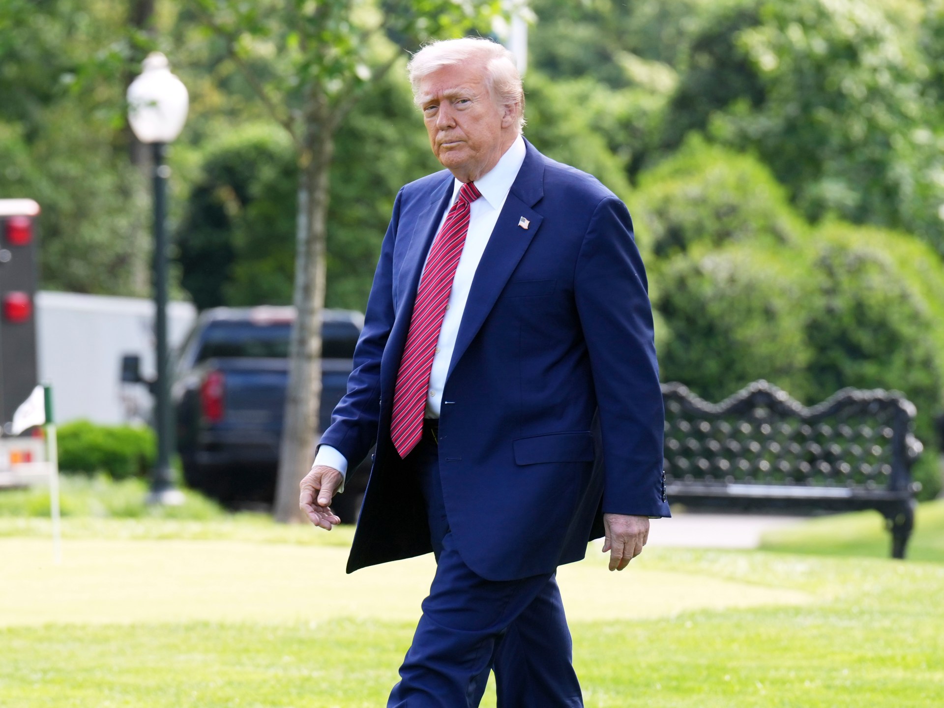 Federal appeals court temporarily reinstates Trump tariffs