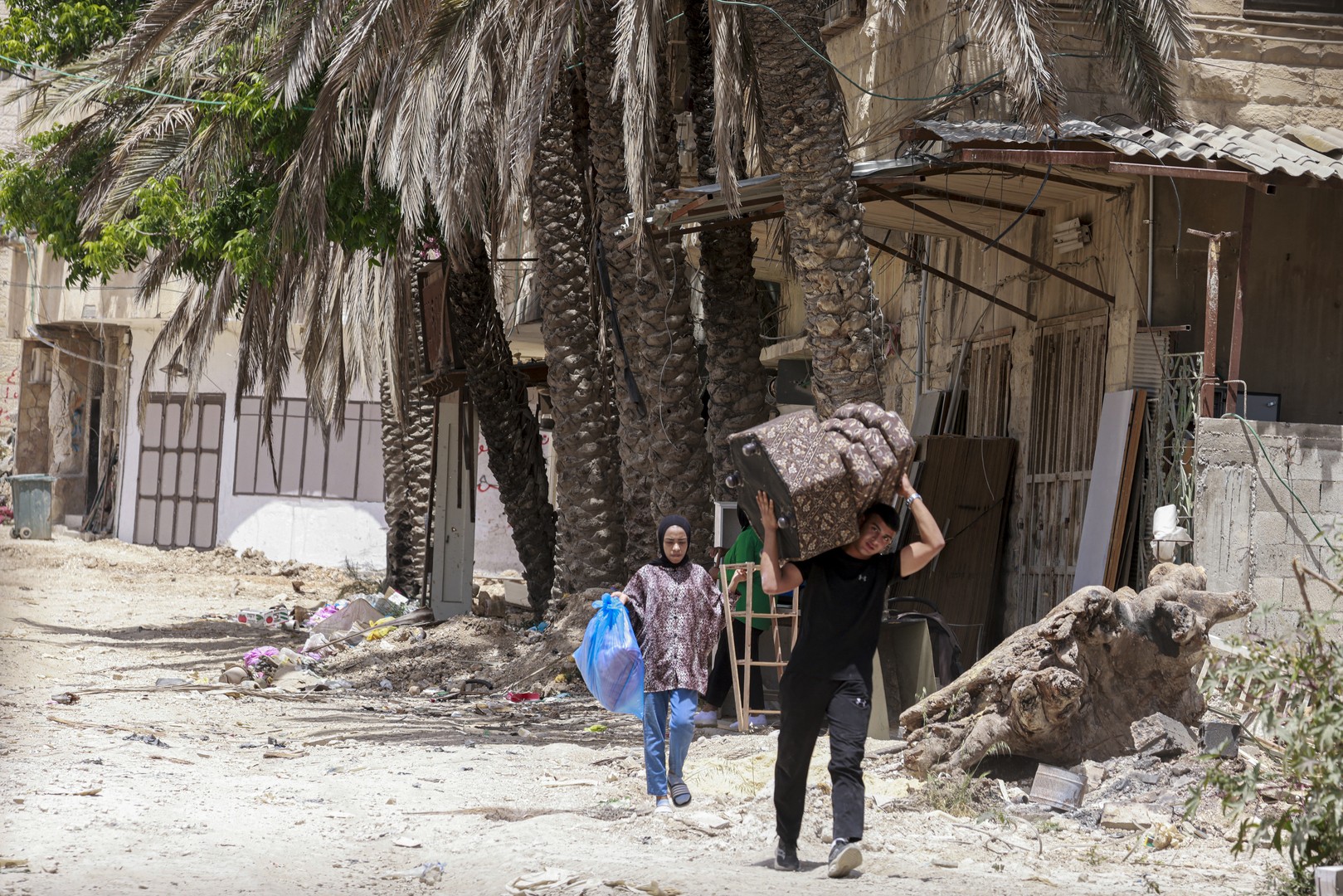 Tulkarem residents clear homes set for demolition