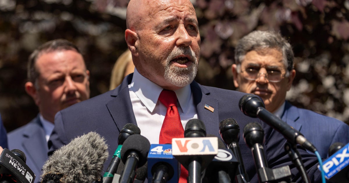 Bernard Kerik, former NYPD commissioner, dies at 69