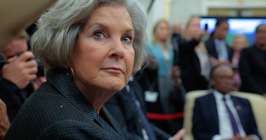 Sources: FBI probes effort to impersonate White House chief of staff Susie Wiles