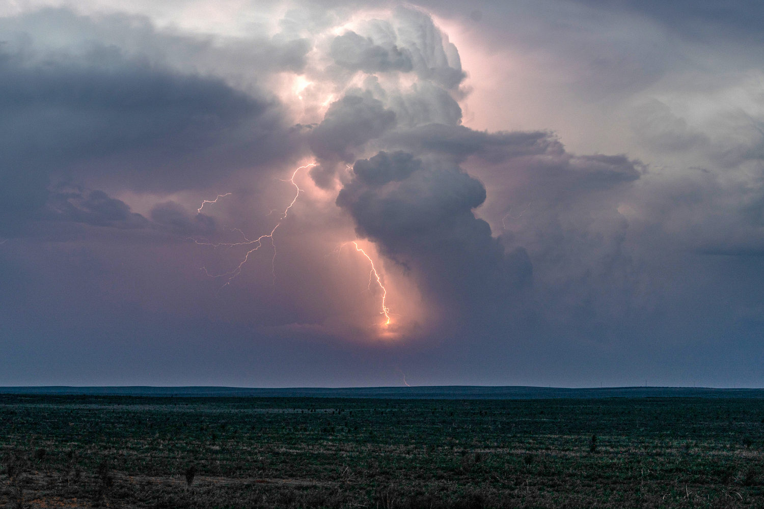 Severe storms continue rolling through South and East Coast as heat persists in the West