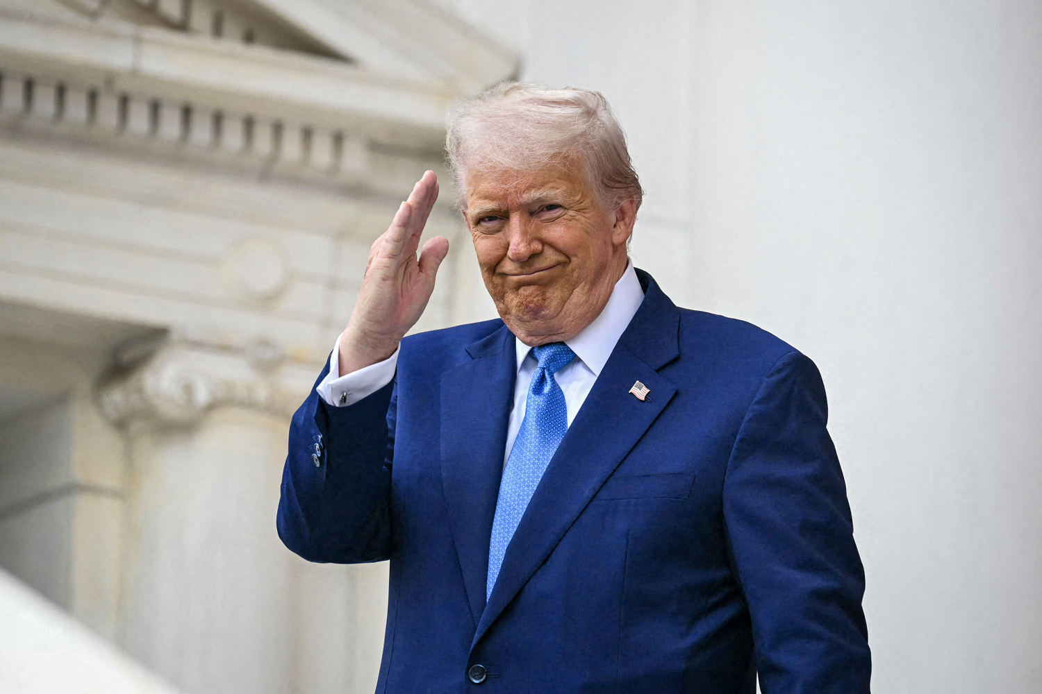 From a gilded perch, Trump tries to retain the common touch