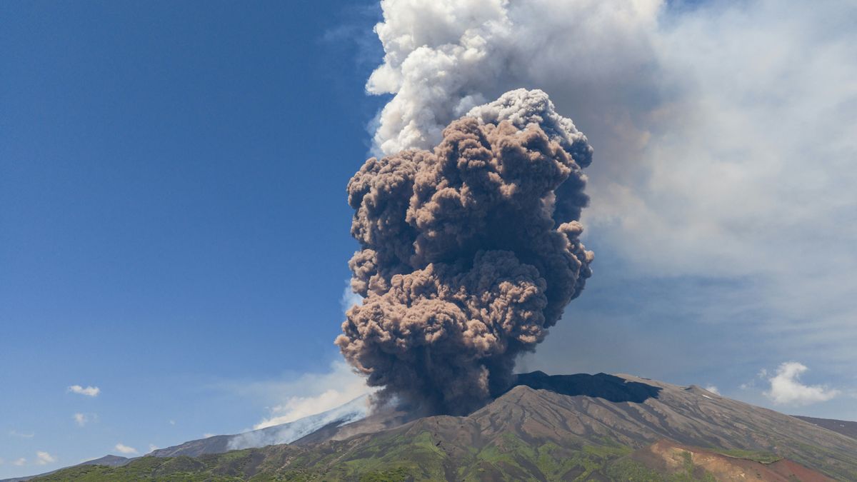 WATCH Mount Etna erupt: Europe’s largest volcano blows as tourists scramble to safety