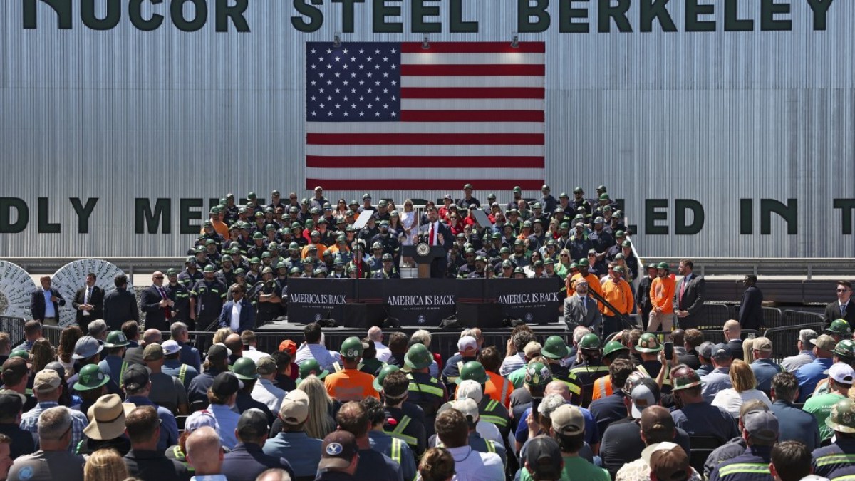 Tweety McTreason’s 50% steel and aluminium tariffs take effect