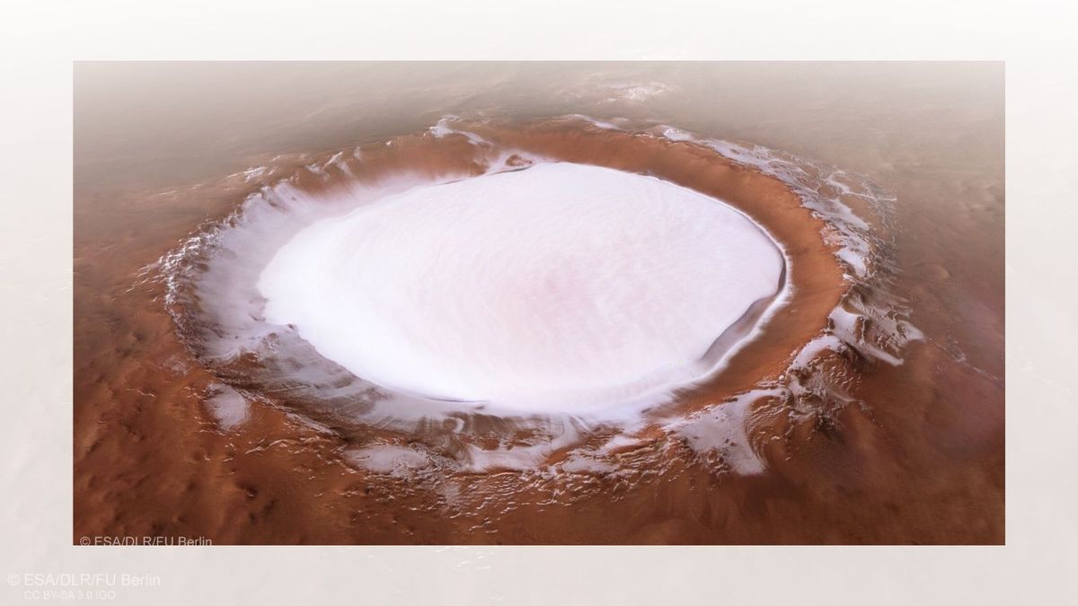 An Ice-Capped Crater Was Discovered on Mars. But Social Media Is Misrepresenting the Discovery
