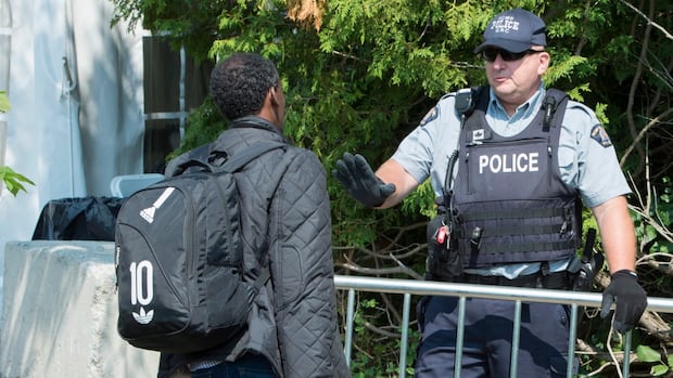 Immigration minister defends sweeping new powers in border bill
