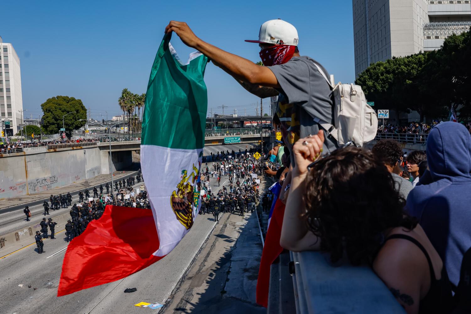 Mexican president condemns L.A. violence, calls on Mexicans to act peacefully