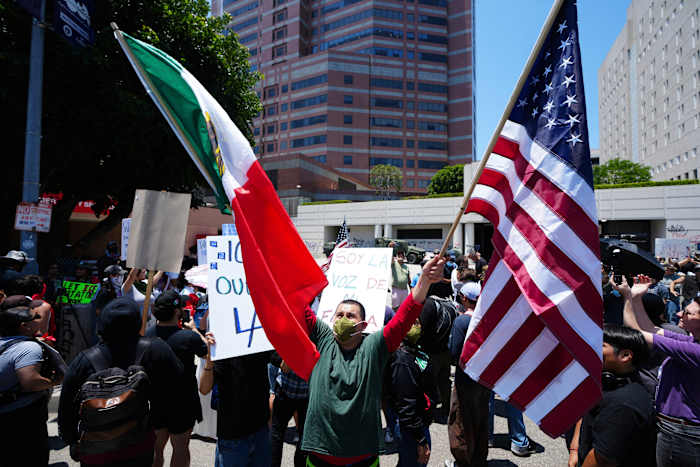 LA police swiftly enforce downtown curfew as protests against Trump’s immigration crackdown continue