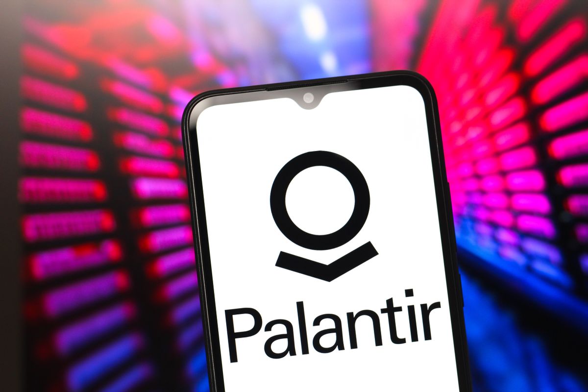 Is Palantir creating a national database of US citizens?