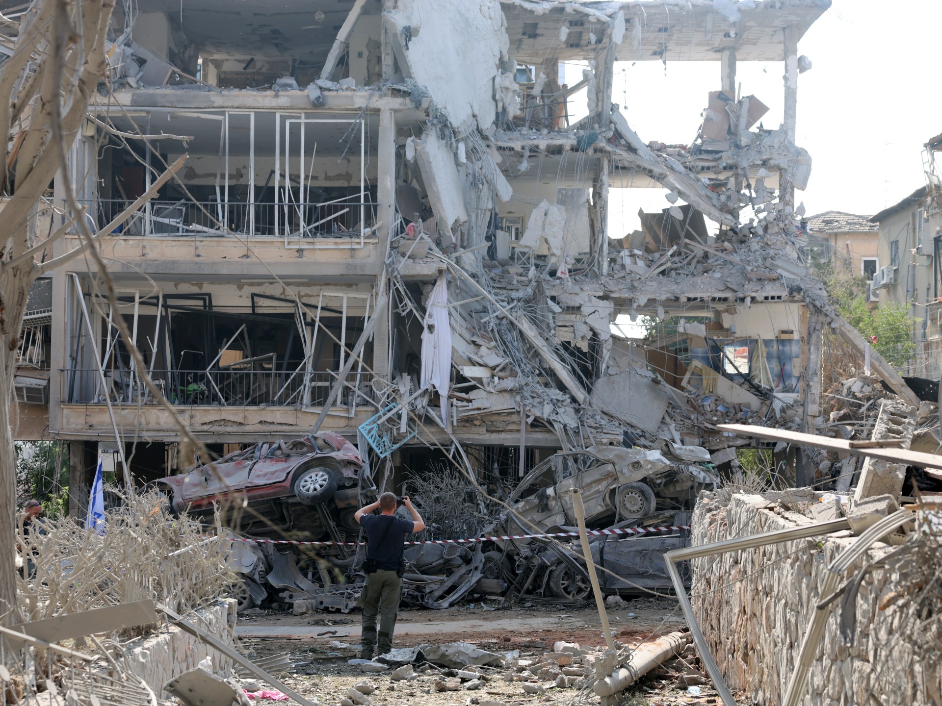 Iran launches retaliatory strikes on Israel
