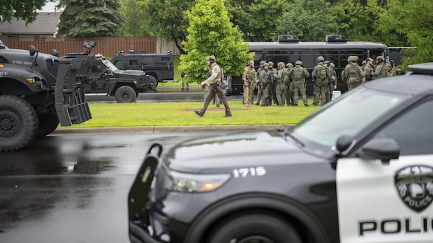 2 Minnesota lawmakers shot at their homes, 1 dead in politically motivated shootings, governor says