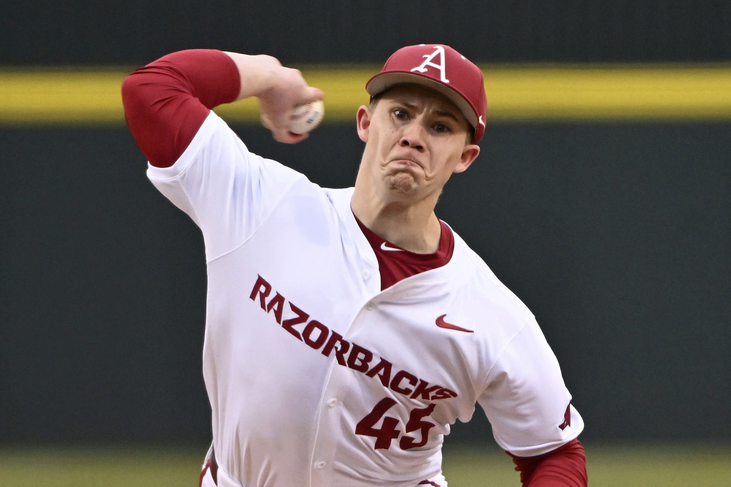 Arkansas pitcher throws third no-hitter in College World Series history