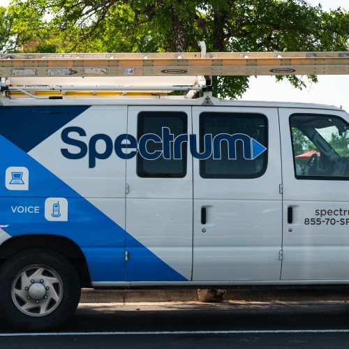 Vandals cut fiber-optic lines, causing outage for Spectrum Internet subscribers