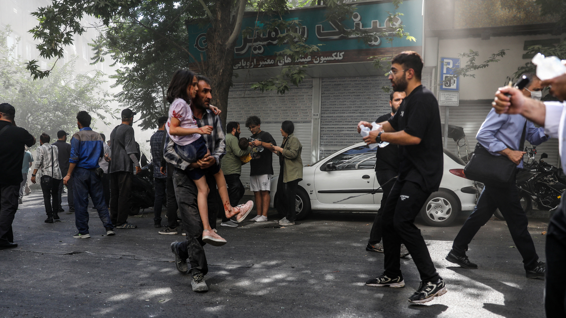 Macron sounds ‘chaos’ warning over Iran regime change