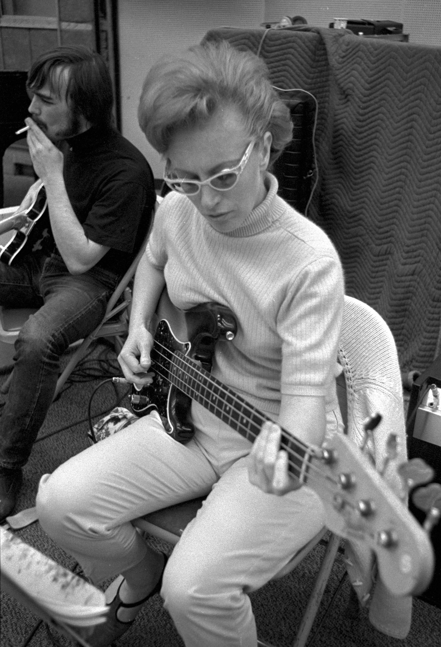 Bassist Carol Kaye says she’s declining Rock Hall of Fame induction — permanently